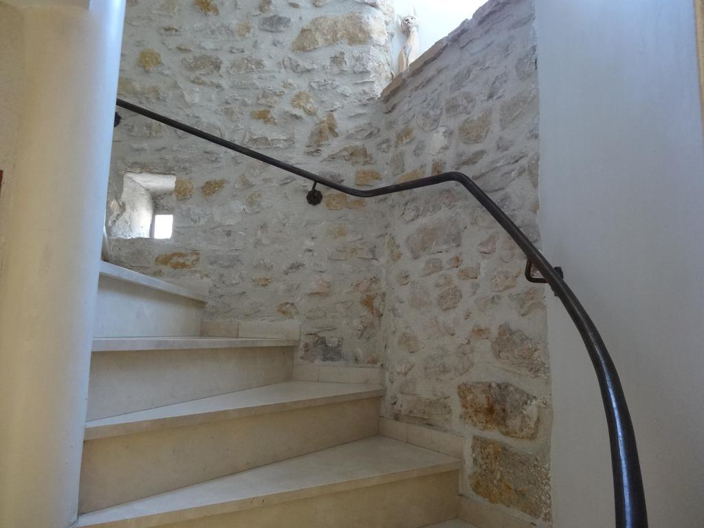 La Vieille Tour Bed & Breakfast Salavas Room photo